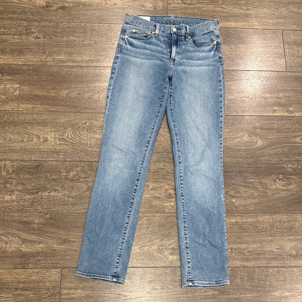 GAP Women's Straight Leg Jeans in Light Blue